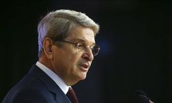 Aytun Çıray'dan Özele: "İkimiz yoldaş tv'lerden birinde bir araya gelelim"