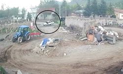 Belediye otobüsünden inen 16 yaşındaki gence araba çarptı: O anlar kamerada!
