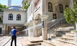 Buca bayrama böyle hazırlanıyor: İbadethaneler pırıl pırıl!
