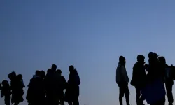 Çeşme’de göçmen kaçakçılığı operasyonu: 21 düzensiz göçmen yakalandı