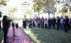 Çiğli'de Üç Fidan için karanfiller bırakıldı!