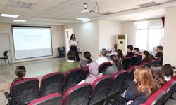 Çiğli Belediyesi'nden öğrencilere motivasyon semineri