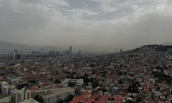 Afrika’dan gelen çöl tozu İzmir’i etkisi altına alacak: Uzmanlardan sağlık uyarısı