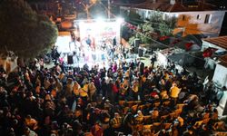 Dikili'de ateşler yakıldı, dilekler tutuldu!