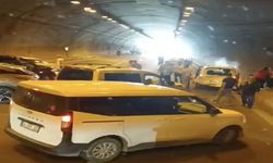 Osmaniye’de tünelde zincirleme kaza: 6 araç birbirine girdi, 2 kişi yaralandı