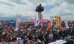 İzmir'in belediye başkanlarından 1 Mayıs paylaşımları!