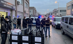 SON DAKİKA İzmir merkezli 8 ilde yasa dışı bahis ve sanal kumar çetesine operasyon!