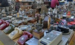 İzmir'in en büyük bit pazarı hangi ilçede ve neler bulunuyor?