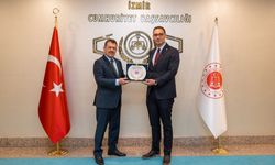 İzmir Adliyesi'nde önemli zirve: Ceza İnfaz Kurumları'nın çalışmaları masaya yatırıldı!