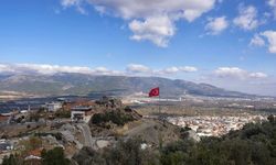 İzmir'in dağ adları nelerdir?