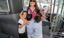 İzmir'de ESHOT şoförü dördüz annesine unutulmayacak sürpriz!