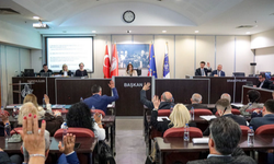 O belediyenin meclis komisyonunda iki kritik önergeye ret!