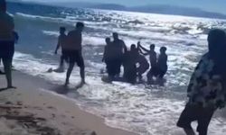 Kuşadası Sevgi Plajı’nda korku dolu anlar: Biri çocuk iki kişi boğulmaktan son anda kurtarıldı