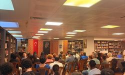 Kütüphanede tarihi buluşma: Gençler mübadeleyi tiyatro ve Türkülerle anlattı