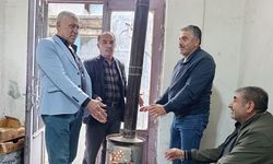 Havalar ısındı diye kaldırılmıştı. Sason'da soğukların bastırmasıyla odun sobaları geri kuruldu