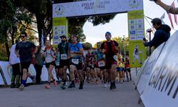 Birgi'de nefes kesen mücadele: Efeler Yolu Ultra Trail heyecanı başladı!