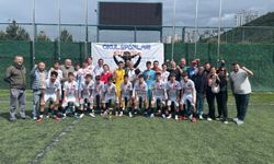 Kalesine duvar ördü, rakip tanımadı: Şampiyonluk kupası İzmir’de!