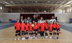 Hem gençlere modern zemin hem velilere konfor: Çiğli'de spor yatırımları tam gaz