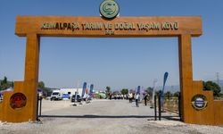 Kemalpaşa’da öğrenciler için tarım ve doğal yaşam köyü açıldı!