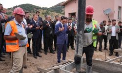 Kınık'ta kırsal mahalleye anaokulu müjdesi! Temel atma töreni gerçekleştirildi