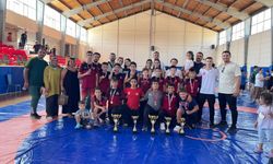 Aliağa Demir Spor'dan İzmir'de büyük başarı! Minik güreşçiler Türkiye Şampiyonası biletini aldı