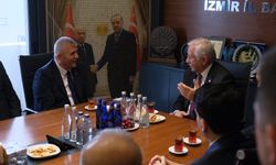 Ankara’dan İzmir teşkilatına ziyaret! Celal Adan İl binasında ağırlandı