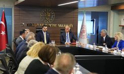 Bakan Ersoy’dan İzmir turizmi mesajı: “Verimli bir toplantı gerçekleştirdik”