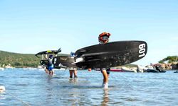 Çeşme’de Dünya Motosurf rüzgarı: İlk gün yarışları tamamlandı!