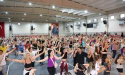 Çiğli'de yenilenen spor salonunda roman havası coşkusu!