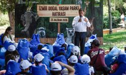 Başkan Tugay'dan Kirazlı öğrencilere karne sürprizi!