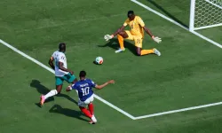 Fransa Dünya Kupası’na galibiyetle başladı! Senegal karşısında Mbappe şov
