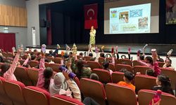"İklimi Değil, Kendini Değiştir!" Gaziemir’de binlerce çocuk geleceği dönüştürüyor