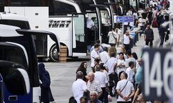 İstanbul'dan İzmir'e otobüsle kaç saat sürüyor?
