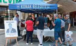 İzmir’de duygusal anlar: Ferdi Zeyrek Tarihi Kemeraltı Çarşısı’nda anıldı