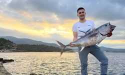 İzmir'de gören bir daha baktı! Hayrete düşüren dev balık avı!