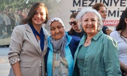 Karabağlar’da ileri yaş akademilerinin mezuniyet heyecanı yaşandı!