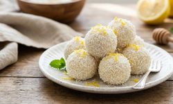 Pişirme derdi olmayan pratik lezzet: Limonlu cheesecake topları tarifi