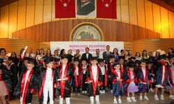 Başkan Türkmen’den mezuniyet töreninde iki yeni kreş müjdesi!