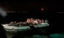 İzmir açıklarında düzensiz göçmen operasyonu! Aralarında çocukların da bulunduğu 34 kişi yakalandı