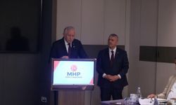 MHP İzmir'den dev zirve!  Ankara heyeti ve kentin kanaat önderleri aynı masada!