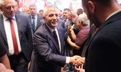 MHP'de sekiz ilçenin kongresi tamamlandı: İl Başkanı Şahin "İzmir mazeret değil belediyecilik bekliyor"