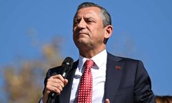 Özgür Özel tüm belediye başkanlarıyla dijital zirvede!