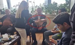 "Ferdi Zeyrek için 'çarpıldı' diyen kadın partide çikolata dağıtıyor..." diyen Özgür Özel'e yanıt geldi!