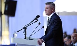 Fenerbahçe kongresinde tarihi gün!  Sadettin Saran kürsüden veda etti: "Alnım ak, başım dik ayrılıyorum"