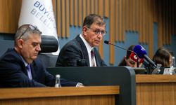 Tugay: "Tertemiz bir belediye yönetiyoruz, gram lekesi yok, kimse bize laf edemez!"