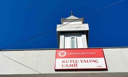 15 Temmuz gecesi sela okuyan müezzine saldırmışlardı: Tam bir yıl sonra aynı camide babalarının selası okundu!