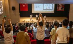 Geleceğin sağlıklı nesilleri Bornova’da yetişiyor: Tam 2 bin 489 öğrenciye ulaşıldı!