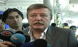 Gazeteci ve televizyoncu Aziz Üstel İzmir'de yaşamını yitirdi!