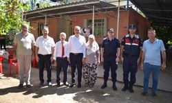 Bayındır'da Kıbrıs gazilerine anlamlı ziyaret! Kaymakam Murat Mete'den vefa mesajı