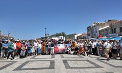 YENİ Parti rüzgarı İzmir'i salladı: CHP Foça İlçe Örgütü miting havasında toptan istifa etti!